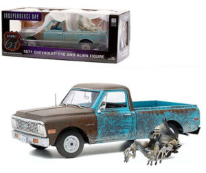 Chevrolet C-10 1971 W/Alien scala 1:18