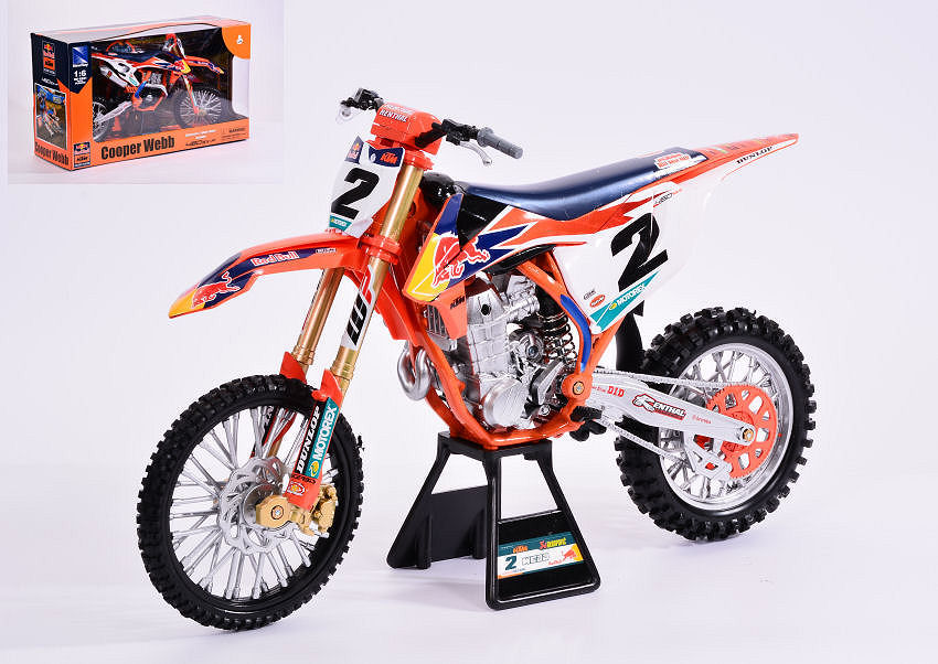 Red Bull KTM 450 SX-F N.2 Factory Racing Team Cooper Webb 2019 New Ray 1:6 DS Modellismo Red Bull Ktm 450 Sx-F Factory scala 1:6