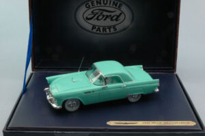 Ford Thunderbird Coupe 1955 scala 1:43