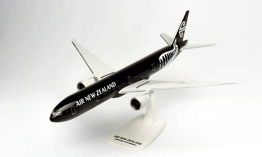 Boeing 777-300ER Air New Zealand "All Blacks" 1:200 DS Modellismo Boeing 777-300ER Air Zealand scala 1:200