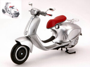 Vespa 946 2013-15 Silver Ray scala 1:12