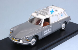 Citroen DS 19 Ambulanza scala 1:43