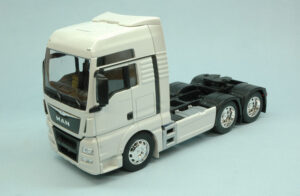 Man Tgx 26 440 (6x4) White scala 1:32 Welly