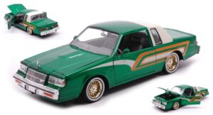 Buick Regal 1987 Green scala 1:24 MotorMax