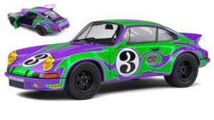 Porsche 911 RSR Hippy Tribute scala 1:18