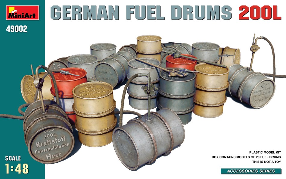 German Fuel Drums 200 Lt Kit 1:48 DS Modellismo German Fuel Drums 200 Lt Kit scala 1:48