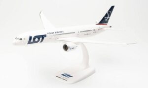 Boeing 787-9 Dreamliner Lot scala 1:200