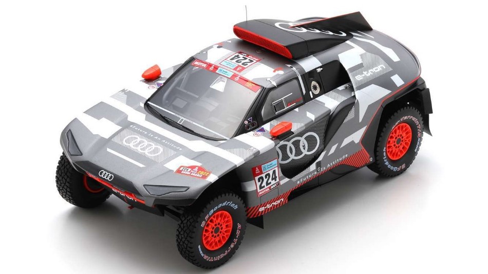 Audi RS Q e-TRON N.224 Dakar 2022 M.Ekstrom-E.Bergkvist DS Modellismo Audi RS Q e-TRON Dakar 2022 scala 1:18