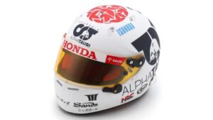 Casco Alpha Tauri Yuki Tsunoda scala 1:5