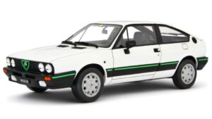 Alfa Sprint 1.5 Q.V.1983 White scala 1:18