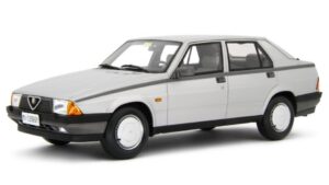 Alfa Romeo 75 1.6-1.8 1985 Silver scala 1:18