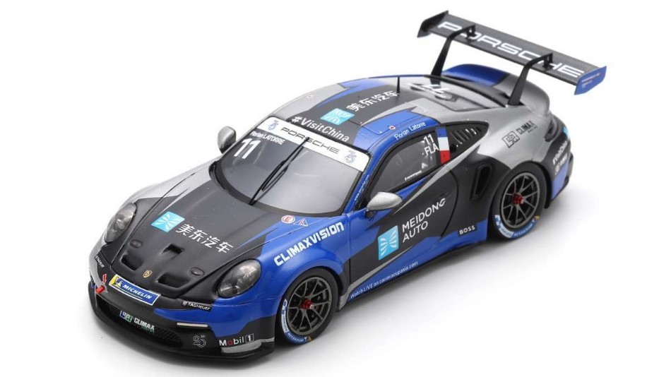 Porsche 911 GT3 Cup N.11 Carrera Asia Champion 2023 F.Latorre 1:43 DS Modellismo Porsche 911 GT3 Cup Carrera Asia scala 1:43