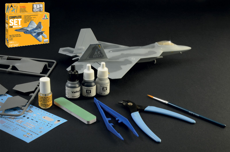 F-22 Raptor Kit 1:72 DS Modellismo F-22 Raptor Kit scala 1:72 Italeri