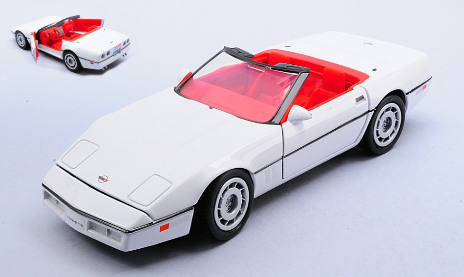 Chevrolet Corvette 1956 White 1:24 DS Modellismo Chevrolet Corvette 1956 White scala 1:24