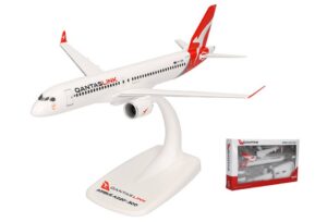 Airbus A220-300 Qantas Airline scala 1:200