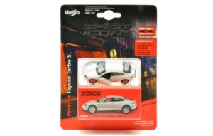 Porsche Taycan Turbo S scala 1:64 Maisto