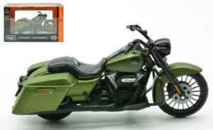 Harley Davidson Road King 2022 scala 1:18