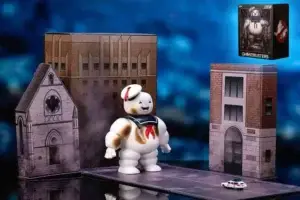 Ghostbusters Ecto 1 & Stay Puft Diorama Nano