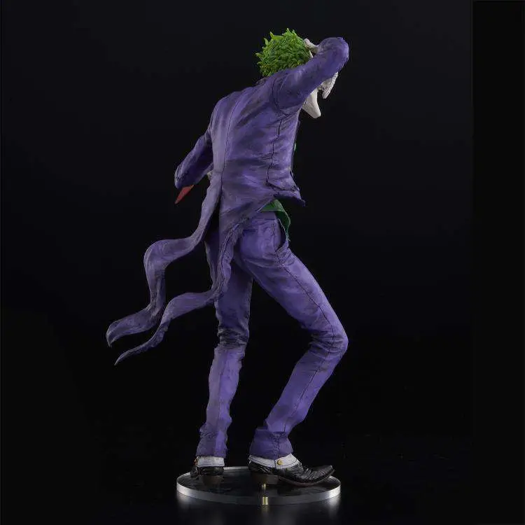 Statua Sofbinal Joker Laughing Purple. DS Modellismo Statua Sofbinal Joker Laughing Purple.