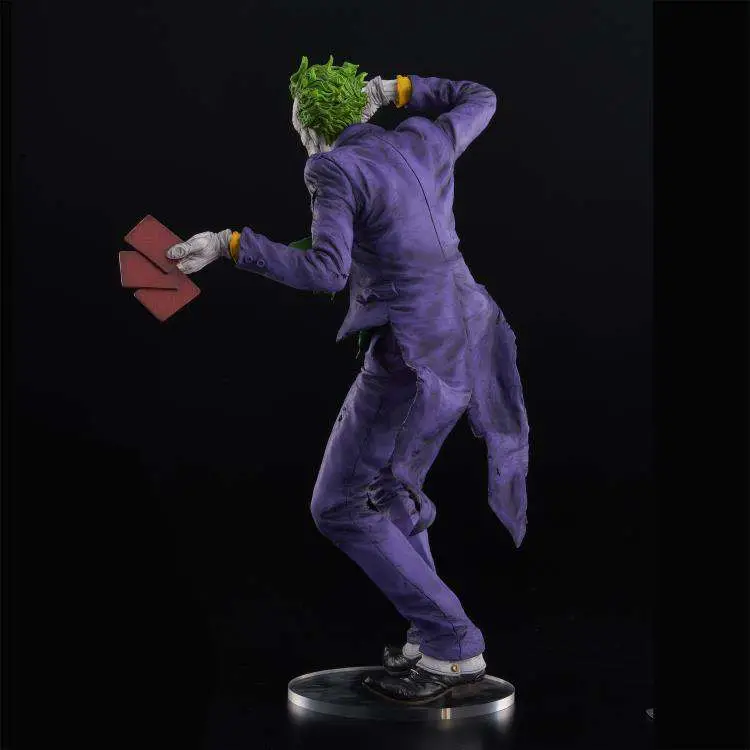 Statua Sofbinal Joker Laughing Purple. DS Modellismo Statua Sofbinal Joker Laughing Purple.