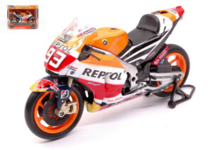 Honda Marc Marquez 2015 Moto GP scala 1:12