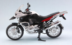 BMW R1200GS White scala 1:9 Rastar