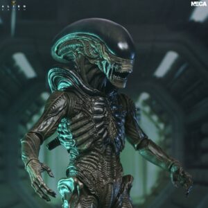 Alien Earth Xenomorph Ultimate Action NECA
