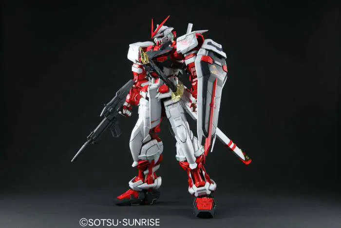 PG Gundam Astray Red Frame 1/60 DS Modellismo Pg Gundam Astray Red Frame scala 1/60