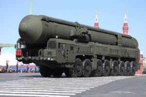 15U175 Tel RS-12M1 Topol-m Icbm scala 1/35
