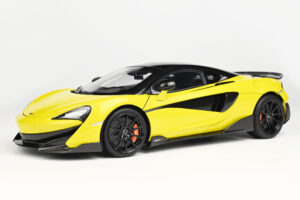 McLAREN 600LT Yellow scala 1/18 LCD Models