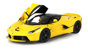 Ferrari Laferrari Giallo Modena scala 1/18