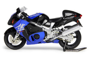 Suzuki GSX1300R Hayabusa 2001 scala 1/12