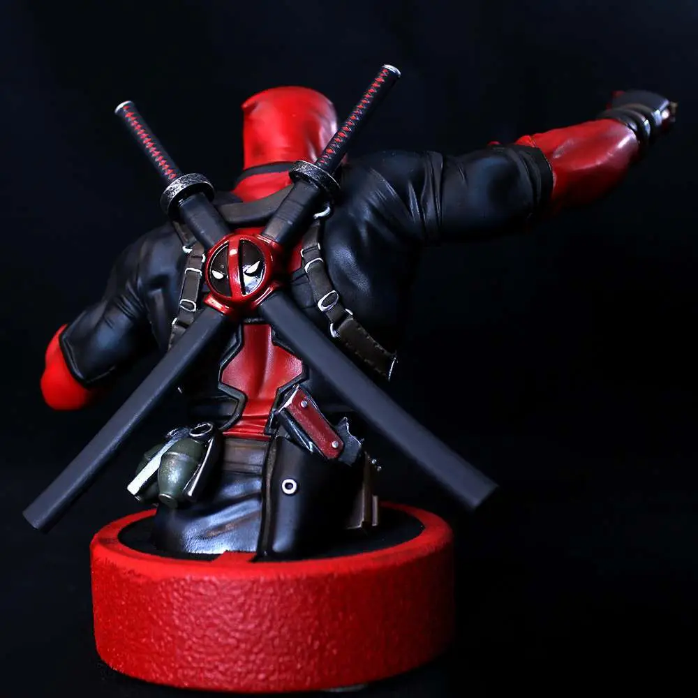 Deadpool 1/6 Scale Bust DS Modellismo Deadpool Scale Bust scala 1/6 SEMIC