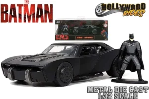 Batman 2022 Batmobile With Batman scala 1:32