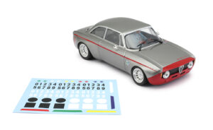 Alfa Gta Alfa Silver/red assembled