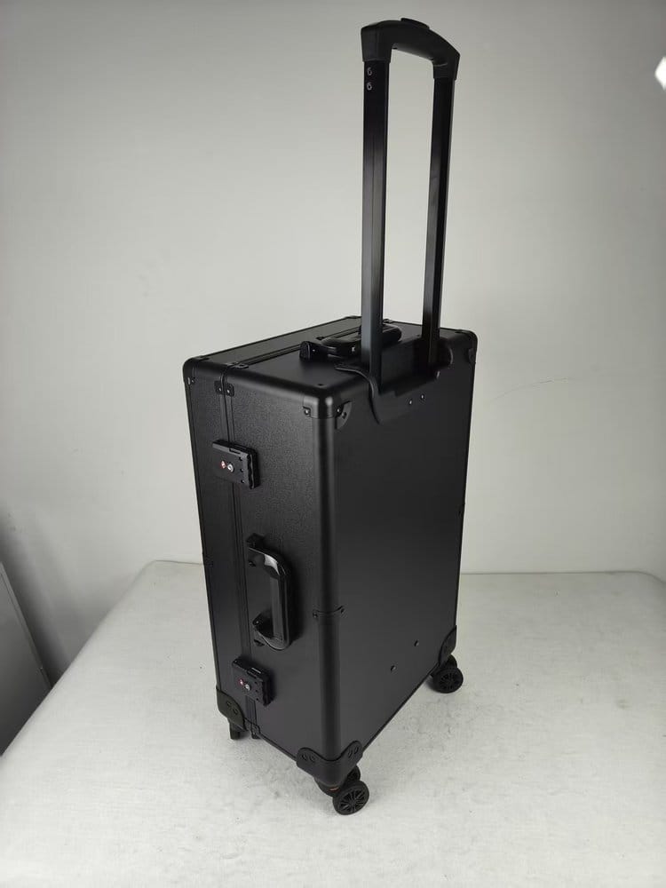 Evoretro Trading Card Luggage Wheeled Case 5-Rows Round Aluminum 56.0 x 35.4 cm DS Modellismo Evoretro Trading Card Luggage Wheeled Case