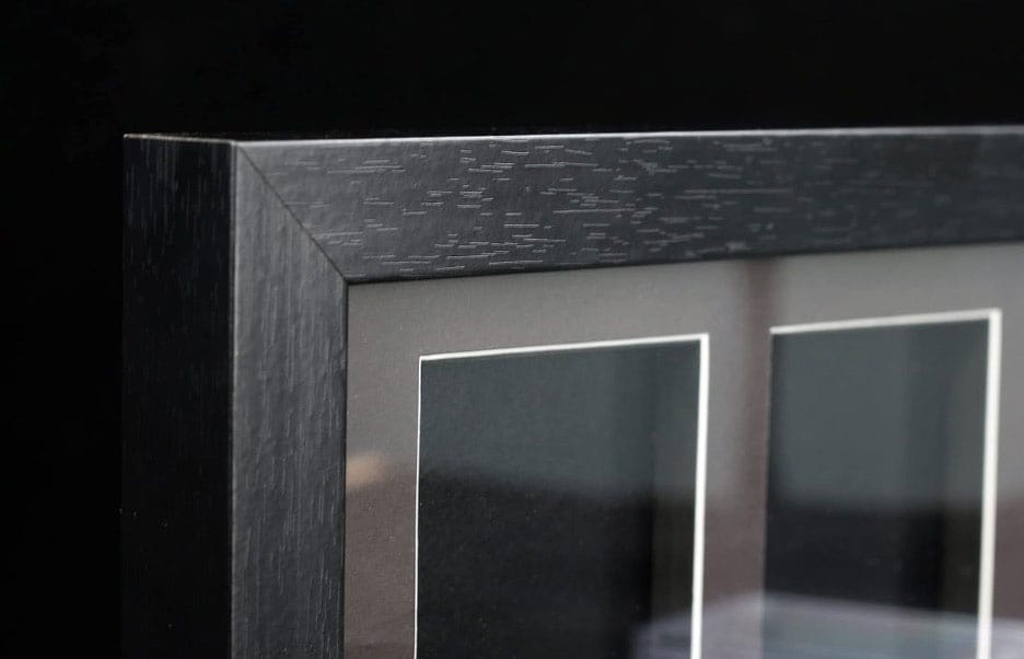Evoretro Graded Card Display Frame for 5 Psa Graded Cards - Damaged packaging DS Modellismo Evoretro Graded Card Display Frame for 5 Psa