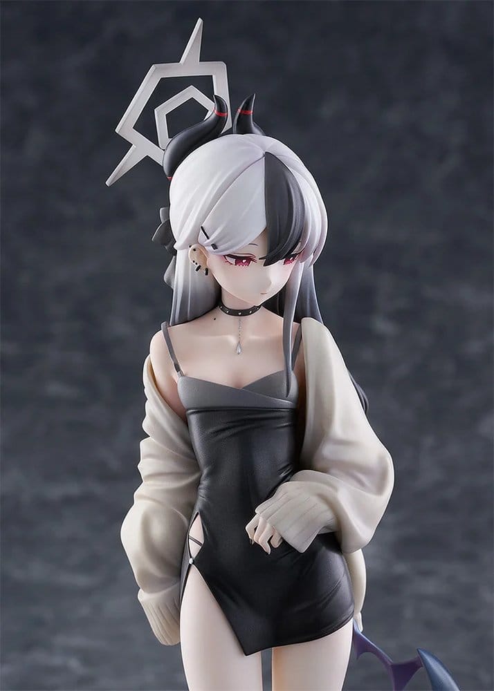 Blue Archive PVC Figure 1/7 Kayoko (Dress) 23 cm DS Modellismo Blue Archive PVC Figure Kayoko 23 scala 1/7