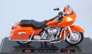 Harley Davidson Fltr Road Glide scala 1:18