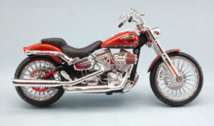 Harley Davidson Cvo Breakout 2014 scala 1:12