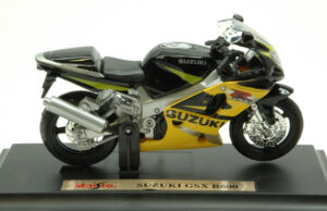 Suzuki Gsx R 600 2001 scala 1:18 Maisto