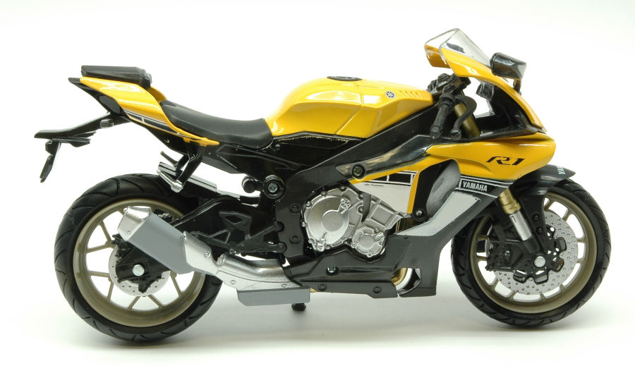 Yamaha YZF-R1 Yellow 1:12 DS Modellismo Yamaha YZF-R1 Yellow scala 1:12 New Ray
