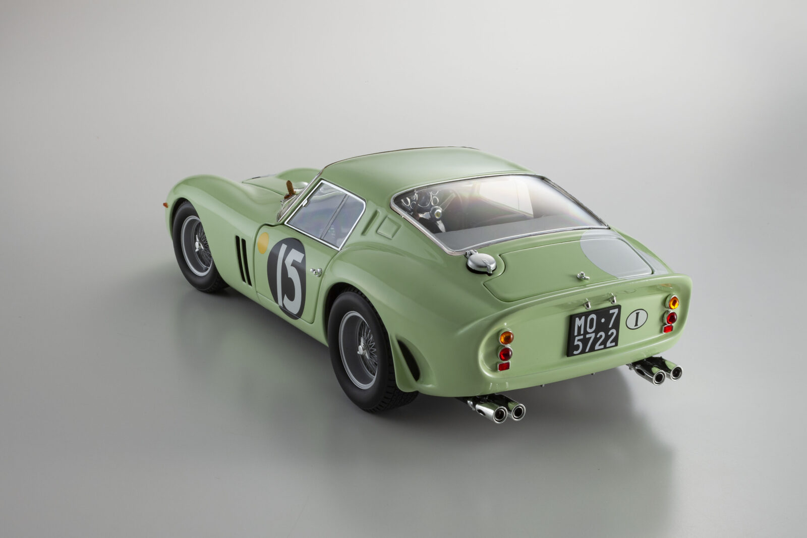 Ferrari 250 GTO (RHD) #15 DS Modellismo Ferrari 250 GTO (RHD) #15 scala 1:18 Kyosho
