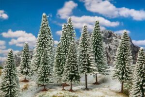 18 Abeti in inverno Faller