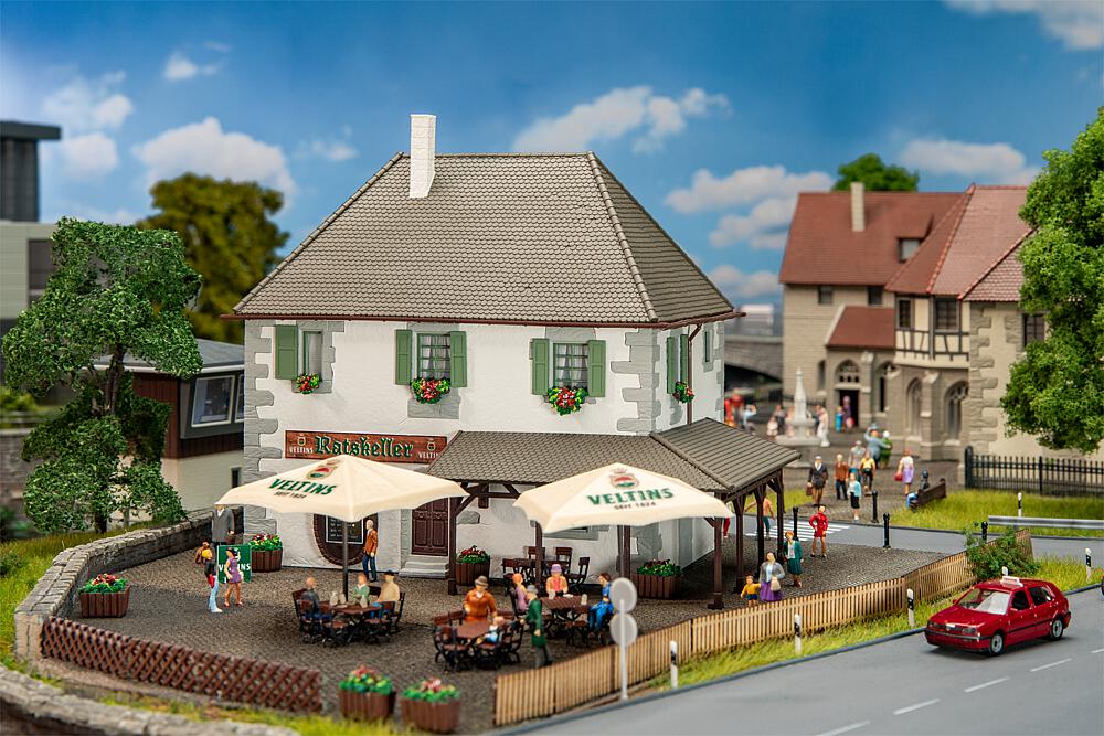 Locanda di campagna Veltins Scala H0 DS Modellismo Locanda di campagna Veltins scala H0 Faller