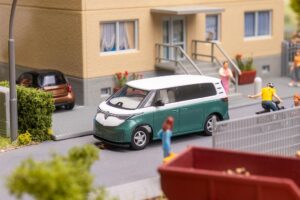 VW ID. Buzz Verde-Bianco (HERPA) Faller