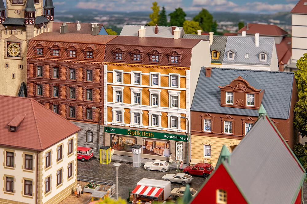 Casa di città Optik Roth Scala N DS Modellismo Casa di città Optik Roth scala N Faller