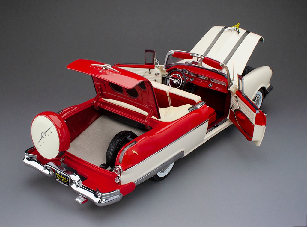 Pontiac Star Chief Decapottabile del 1955 DS Modellismo Pontiac Star Chief Decapottabile scala 1:18