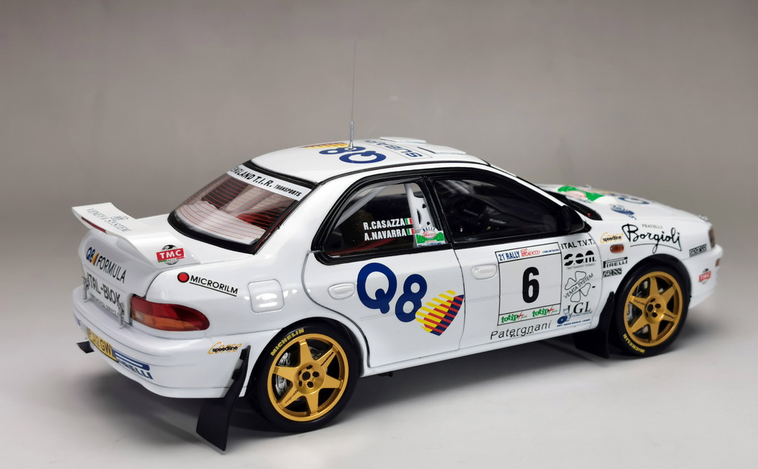 Subaru Impreza 555 - #6 A. Navarra / R.Casazza DS Modellismo Subaru Impreza 555 #6 A. Navarra scala 1:18