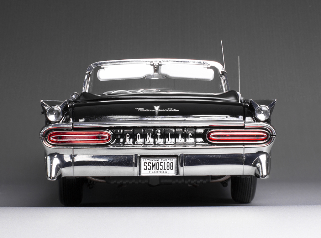 Pontiac Bonneville Open Convertible del 1959 DS Modellismo Pontiac Bonneville Open scala 1:18
